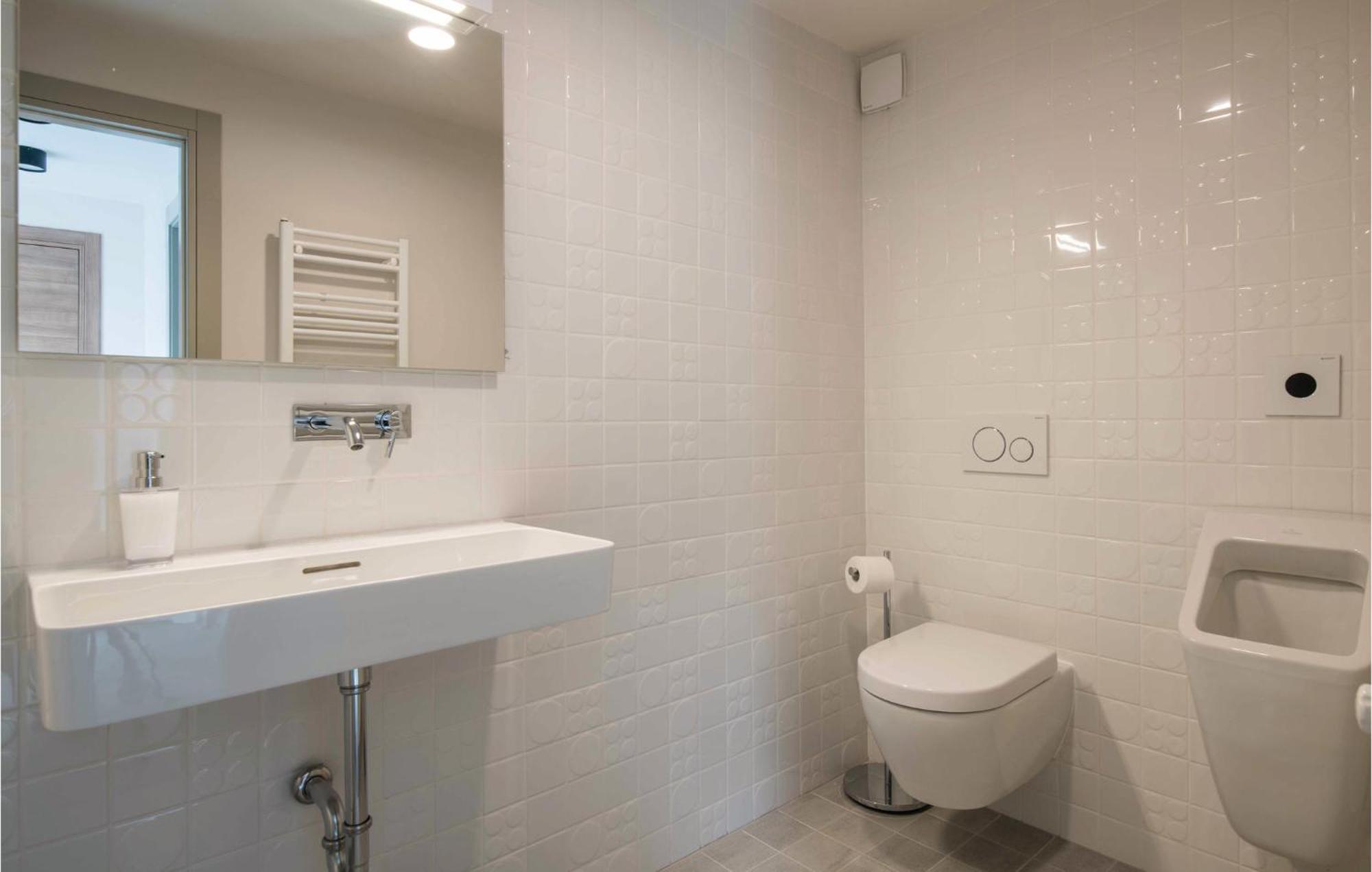 Nice Apartment In Plomin With Jacuzzi Εξωτερικό φωτογραφία