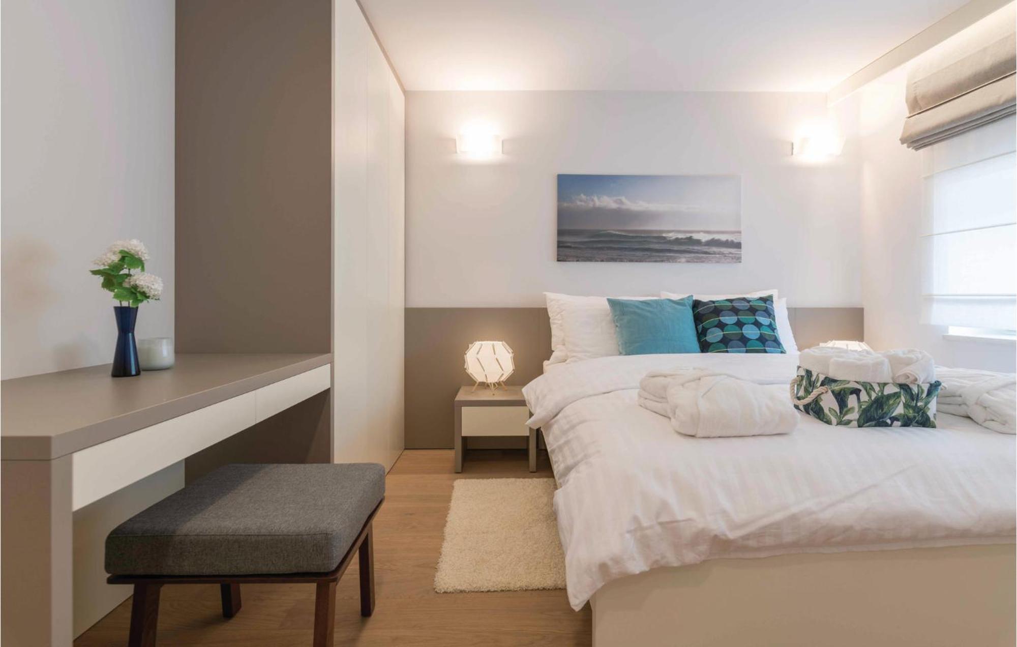 Nice Apartment In Plomin With Jacuzzi Εξωτερικό φωτογραφία